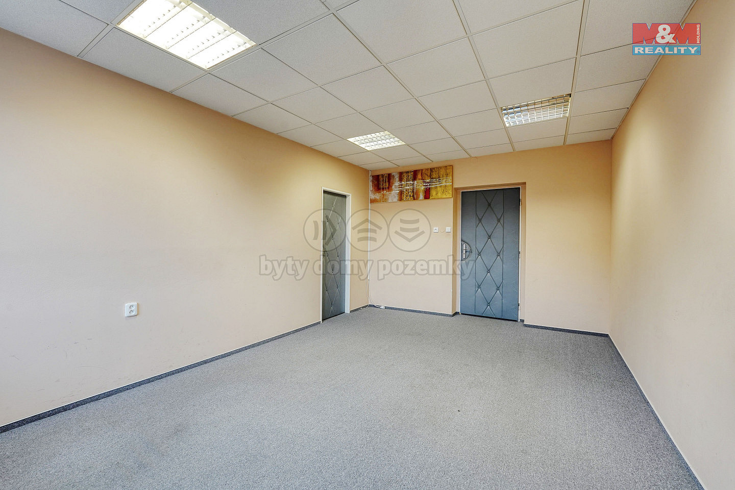 Pronájem kanceláře 1 096 m²